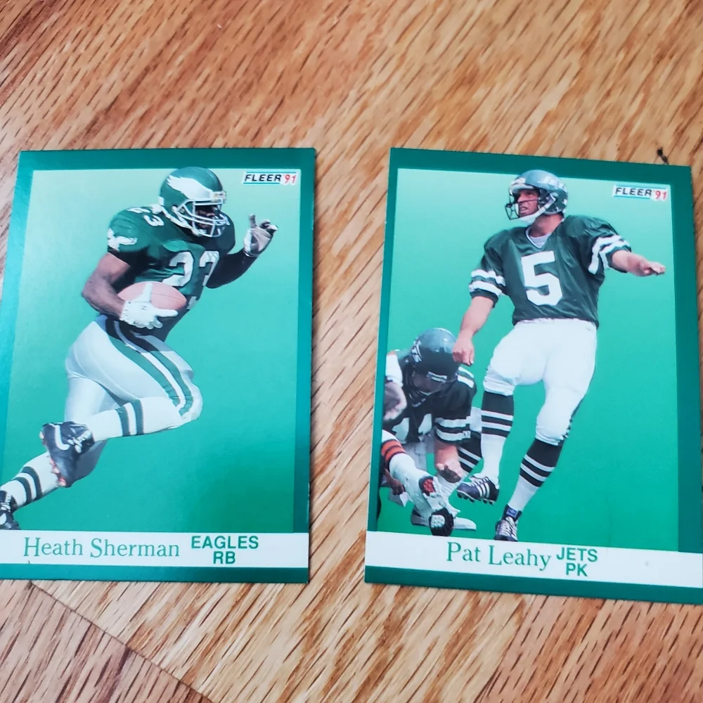 Football Cards - Picture 2 of 16
